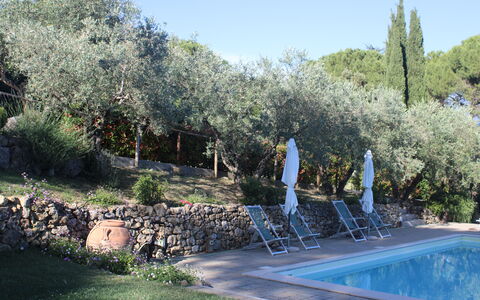Gli Appartamenti Di Manuela: Piscine, Ombre, Recours, Arrière-Cour, Hacienda, Aménagement Paysager, Eco Hôtel, Villa, Mobilier De Jardin, Ferme