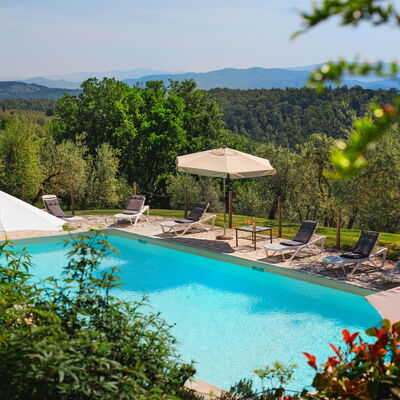 Pozzo Dei Desideri: L'Eau, Plante, Ciel, Propriété, Piscine, La Nature, Arbre, Bleu Azur, Botanique, Paysage Naturel