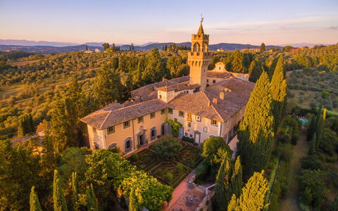 Montegufoni: La Nature, Ciel, Point De Repère, Photographie Aérienne, Arbre, Matin, Feuille, Soirée, Lumière Du Soleil, Paysage
