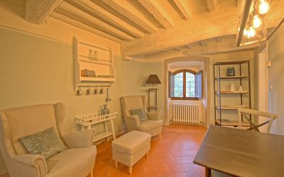 Montegufoni 10: Pièce, Propriété, Bâtiment, Meubles, Design Intérieur, Maison, Plafond, Salon, Immobilier, Domicile