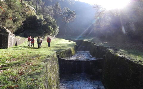 La Piccola Margherita: Paysage Naturel, Montagne, Région Sauvage, Atmospherique Phénomène, Ciel, Matin, Station De Montagne, Arbre, Tourisme, Paysage