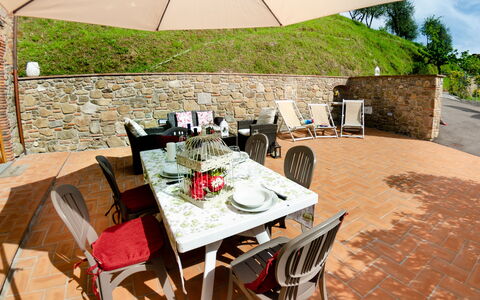 Alla Piazzetta Proprietà: Propriété, Maison, Pièce, Immobilier, Table, Meubles, Bâtiment, Chalet, Domicile, Biens