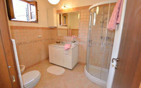 Alla Piazzetta: Pièce, Propriété, Salle De Bains, Sol, Maison, Tuile, Bâtiment, Immobilier, Design Intérieur, Meubles