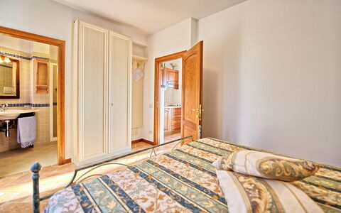 Casa Vasco: Chambre, Pièce, Lit, Meubles, Propriété, Drap De Lit, Cadre De Lit, Design Intérieur, Bâtiment, Sol