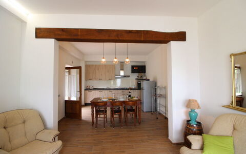 Podere i Gigli: Pièce, Propriété, Meubles, Bâtiment, Salon, Plafond, Design Intérieur, Maison, Sol, Immobilier