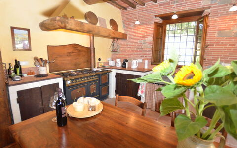 L'incanto: Pièce, Propriété, Meubles, Bâtiment, Design Intérieur, Cuisine, Comptoir, Maison, Dur, Sol