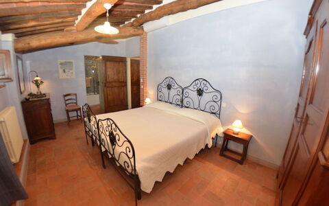 L'incanto: Chambre, Pièce, Lit, Meubles, Propriété, Cadre De Lit, Plafond, Design Intérieur, Drap De Lit, Bâtiment