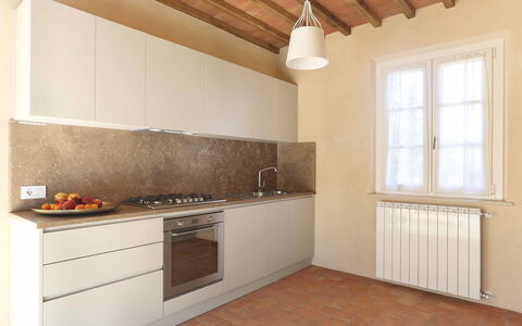 Uva: Propriété, Pièce, Comptoir, Meubles, Bâtiment, Cuisine, Sol, Cabinetry, Design Intérieur, Plafond