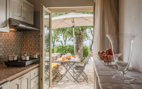 Villa Del Santo Bastiano: Comptoir, Pièce, Propriété, Design Intérieur, Cuisine, Meubles, Domicile, Bâtiment, Maison, Immobilier