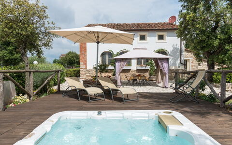 Villa Del Santo Bastiano: Propriété, Maison, Piscine, Domicile, Bâtiment, Immobilier, Zone Résidentielle, Biens, Villa, Arrière-Cour