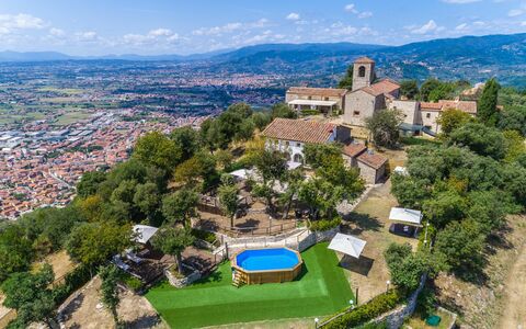 Villa Del Santo Bastiano: Photographie Aérienne, Vue Du Ciel, Propriété, Biens, Ville, Immobilier, Bâtiment, Village De Montagne, Tourisme, La Photographie