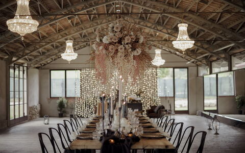 Antico Borgo San Lorenzo - Weddings And Events: Meubles, Table, Propriété, Fenêtre, Chaise, Décoration, Bâtiment, Lumière, Design Intérieur, Architecture