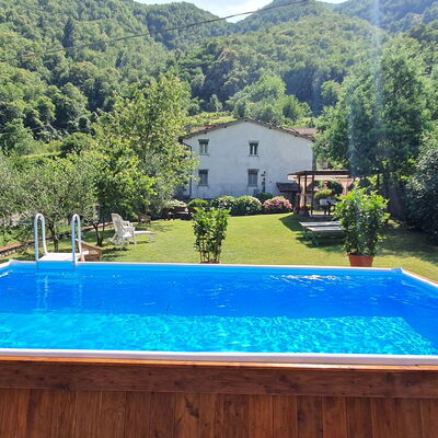 Casa Irene: L'Eau, Plante, Propriété, Piscine, Montagne, Bleu, Bâtiment, Vert, La Nature, Bleu Azur
