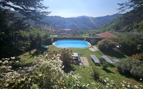 Il Nido: Piscine, Colline, Station De Montagne, Loisir, Chaîne De Montagnes, Jardin, Eco Hôtel, Vallée, Recours, Ferme