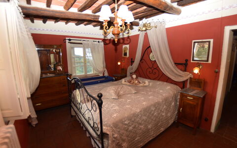 Borgo Bucatra Buonvento: Chambre, Pièce, Lit, Propriété, Meubles, Design Intérieur, Drap De Lit, Cadre De Lit, Bâtiment, Plafond