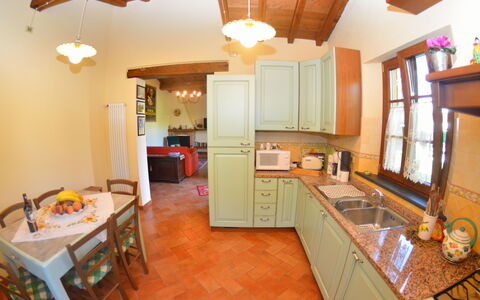 La Capannella: Pièce, Propriété, Bâtiment, Plafond, Cuisine, Meubles, Sol, Comptoir, Design Intérieur, Maison