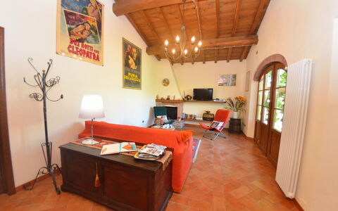 La Capannella: Pièce, Propriété, Bâtiment, Meubles, Design Intérieur, Plafond, Sol, Immobilier, Maison, Dur