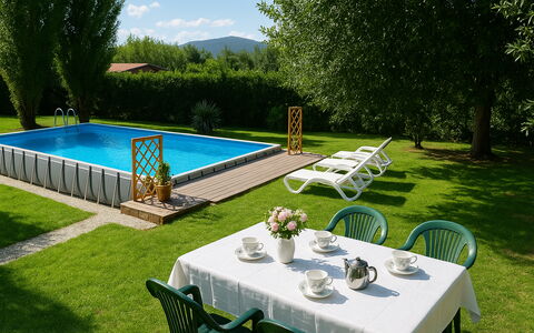 Villa Elisa: Piscine, Jardin, Ombre, Mobilier De Jardin, Loisir, Pelouse, Eco Hôtel, Arrière-Cour, Cour, Aménagement Paysager