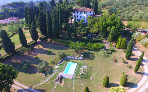 Villa Il Borghetto: Photographie Aérienne, Vue Du Ciel, Propriété, Biens, Paysage, La Photographie, Arbre, Architecture, Bâtiment, Maison