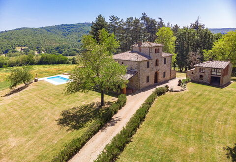 Villa Fabbri: Ciel, Plante, Bâtiment, Fenêtre, Arbre, Paysage Naturel, Maison, Lot Terre, Zone Résidentielle, Prairie