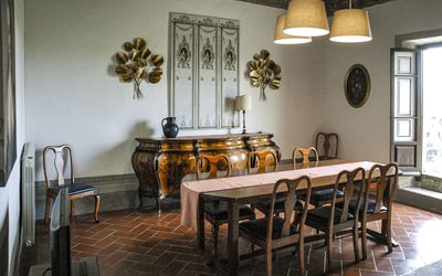 Bellina in Villa: Pièce, Meubles, Propriété, Design Intérieur, Salle À Manger, Bâtiment, Table, Maison, Architecture, Immobilier