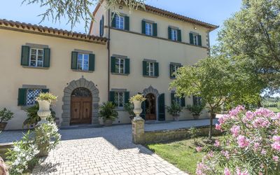 Villa Ivana - Cortona: Propriété, Bâtiment, Maison, Immobilier, Domicile, Biens, Villa, Manoir, Quartier, Arbre