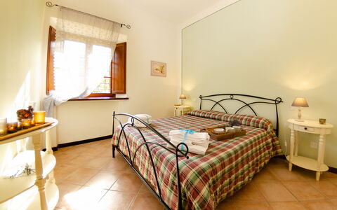 Casale 180: Chambre, Pièce, Lit, Meubles, Propriété, Drap De Lit, Cadre De Lit, Sol, Design Intérieur, Bâtiment