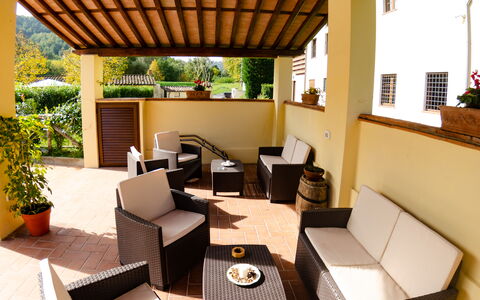 Casale 180: Propriété, Pièce, Bâtiment, Meubles, Design Intérieur, Maison, Immobilier, Table, Patio, Recours