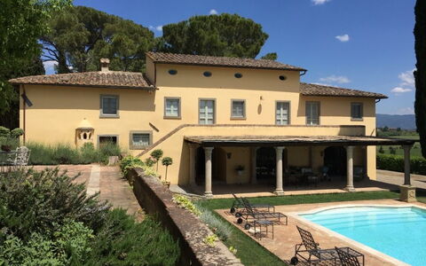 Luna Di Cortona: Propriété, Maison, Bâtiment, Immobilier, Domicile, Zone Résidentielle, Biens, Architecture, Villa, Manoir