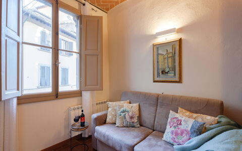 Marlene House: Propriété, Meubles, Cadre, Fenêtre, Bois, Canapé, Confort, Design Intérieur, Architecture