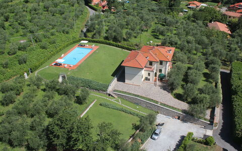 Villa Vaniglia Proprietà: Photographie Aérienne, Vue Du Ciel, Biens, La Photographie, Paysage, Maison, Station De Montagne, Zone Rurale, Lot Terre, Bâtiment
