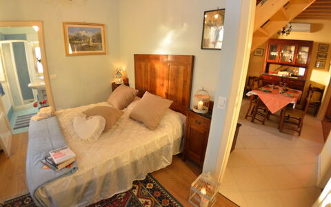 San Michele: Pièce, Meubles, Propriété, Chambre, Lit, Bâtiment, Design Intérieur, Sol, Maison, Immobilier