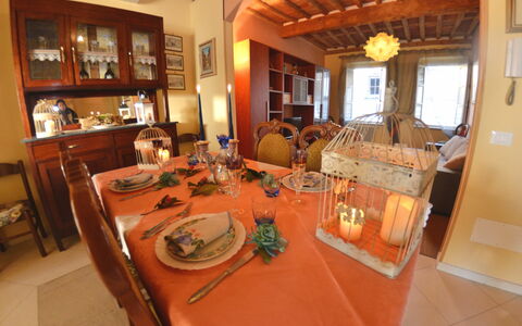 San Michele: Pièce, Propriété, Salle À Manger, Bâtiment, Design Intérieur, Meubles, Immobilier, Table, Restaurant, Maison