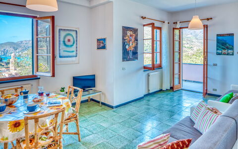 Olivi Del Mesco - Levanto: Pièce, Propriété, Bâtiment, Immobilier, Meubles, Bleu Azur, Maison, Design Intérieur, Salon, Sol