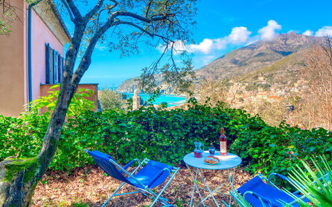 Olivi Del Mesco - Levanto: Bleu, Vert, Végétation, Paysage Naturel, Bleu Majorelle, Arbre, Ciel, Herbe, Immobilier, Paysage