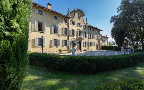 Il Marchese Di Ronta: Propriété, Biens, Bâtiment, Manoir, Maison, Immobilier, Domicile, Villa, Demeure Seigneuriale, Manoir