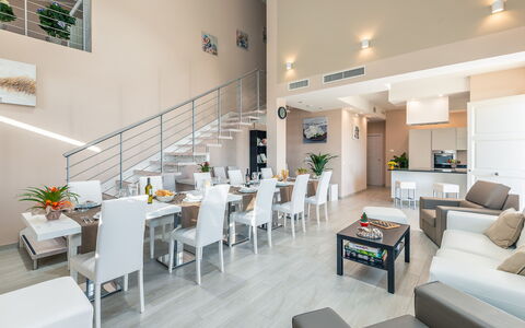 Villa Le Terme: Propriété, Pièce, Design Intérieur, Bâtiment, Meubles, Salon, Immobilier, Maison, Architecture, Hall