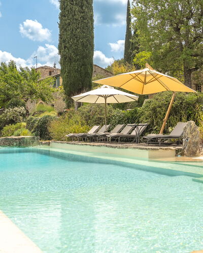 Camporempoli: Piscine, Arbuste, Jardin, Caractéristique De L'Eau, Aménagement Paysager, Eco Hôtel, Recours, Biens, Hacienda, Arrière-Cour