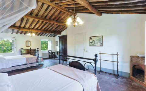 Casa Rosa: Propriété, Pièce, Chambre, Bâtiment, Meubles, Maison, Design Intérieur, Lit, Immobilier, Plafond