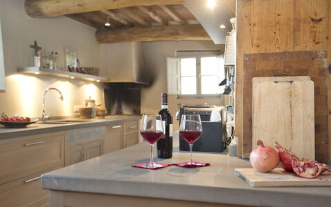 Chiodo: Pièce, Comptoir, Cuisine, Propriété, Design Intérieur, Meubles, Bâtiment, Maison, Domicile, Plafond