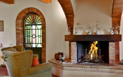 La Capanna: Design Intérieur, Bois, Meubles, Sol, Foyer, Sol, Domicile, Pièce, Plafond, Salon