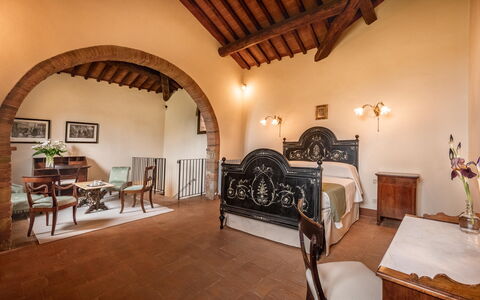 La Corte Di Campalli: Meubles, Cadre, Bois, Bâtiment, Design Intérieur, Confort, Architecture, Cadre De Lit, Sol, Salon