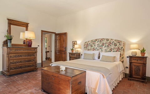La Fonte: Meubles, Design Intérieur, Sol, Mur, Chambre, Bois, Lit, Sol, Pièce, Tiroir