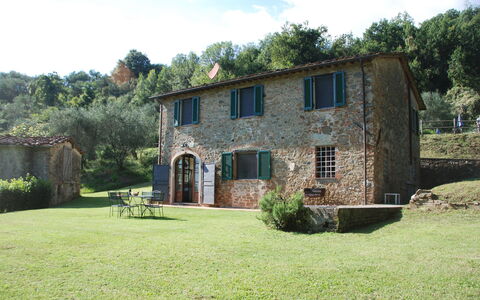 Magrini: Propriété, Maison, Domicile, Bâtiment, Immobilier, Biens, Chalet, Ferme, Cour, Herbe