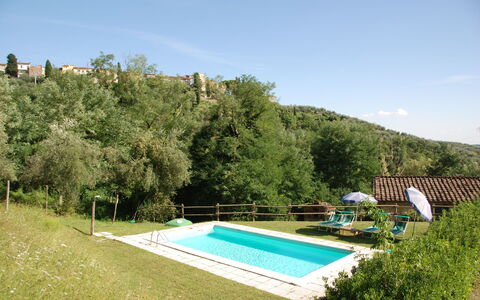 Magrini: Piscine, Propriété, Maison, Immobilier, Biens, Bâtiment, Loisir, Villa, Herbe, Arbre