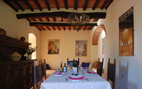 Magrini: Propriété, Pièce, Bâtiment, Maison, Plafond, Design Intérieur, Salle À Manger, Immobilier, Restaurant, Meubles