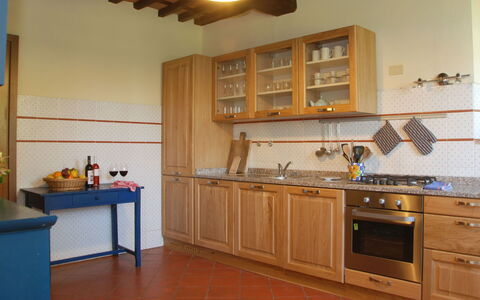 Magrini: Pièce, Comptoir, Cabinetry, Cuisine, Meubles, Propriété, Bâtiment, Design Intérieur, Maison, Sol