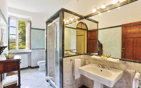 Villa Clara 20: Pièce, Propriété, Salle De Bains, Bâtiment, Design Intérieur, Maison, Meubles, Immobilier, Plafond, Biens