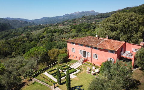 Villa Igea 13: Ciel, Bâtiment, Plante, Montagne, La Nature, Arbre, Fenêtre, Lot Terre, Paysage Naturel, Maison