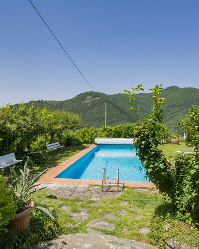 Allodola: L'Eau, Plante, Ressources En Eau, Ciel, Piscine, Paysage Naturel, Mobilier De Jardin, Loisir, Arbre, Herbe